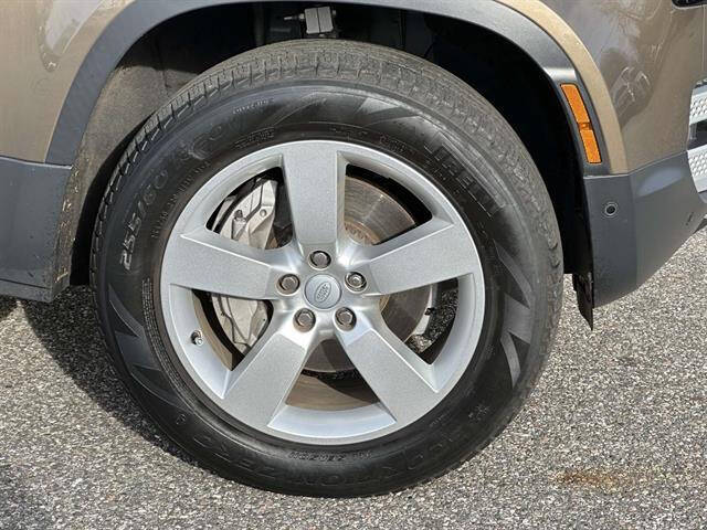 2024 Land Rover Defender 110 P400 S