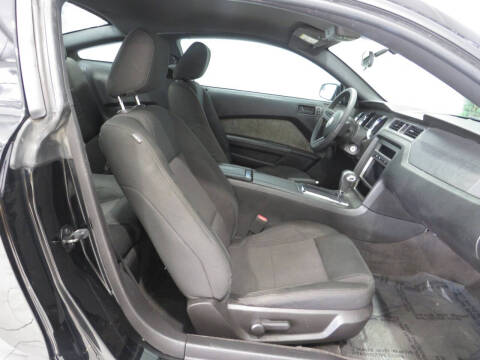 2011 Ford Mustang V6