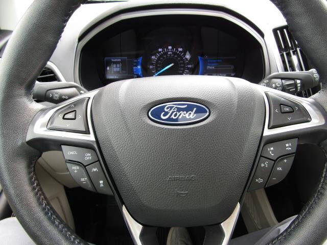 2022 Ford Edge Titanium