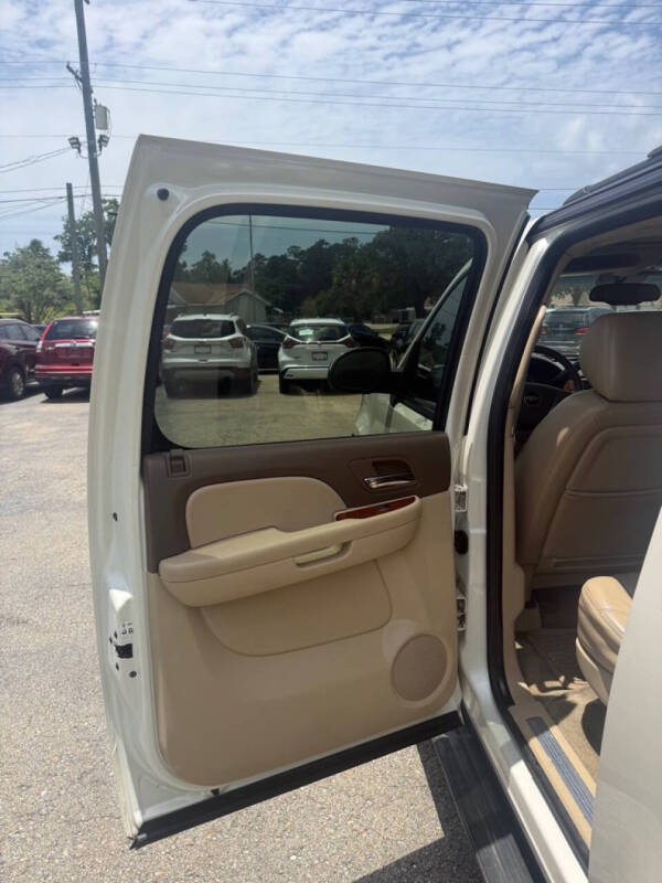 2011 Chevrolet Suburban LTZ