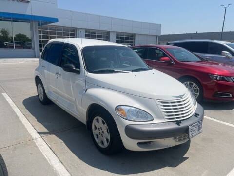 2001 Chrysler PT Cruiser for sale at Midway Auto Outlet in Kearney NE