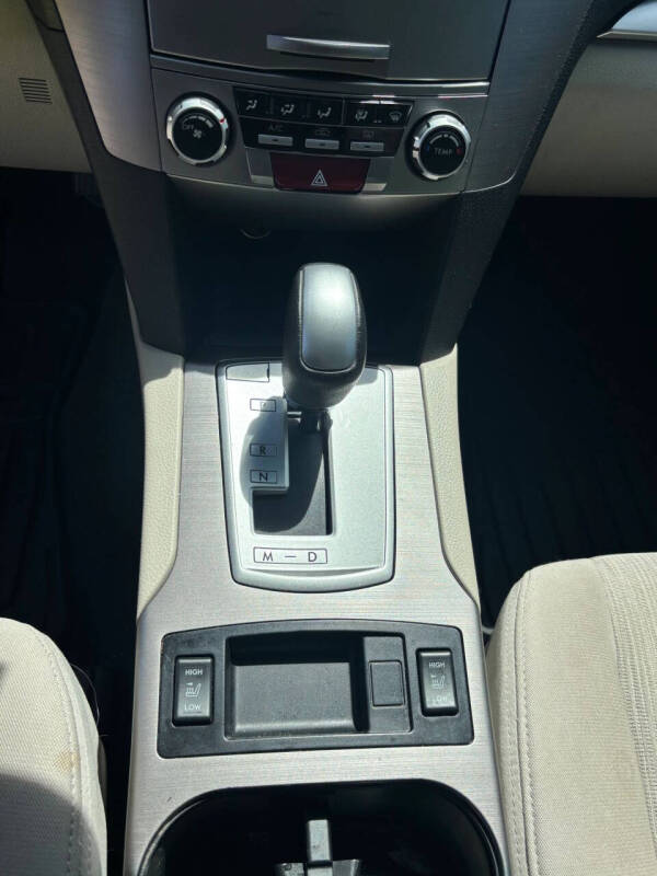 2013 Subaru Outback 2.5i Premium