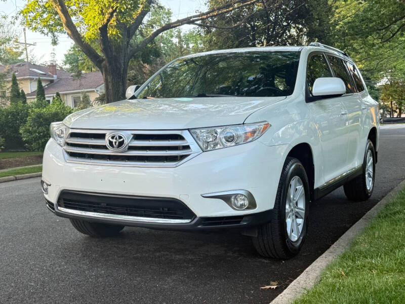 2011 Toyota Highlander SE