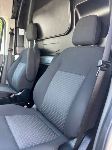 2023 Ford E-Transit