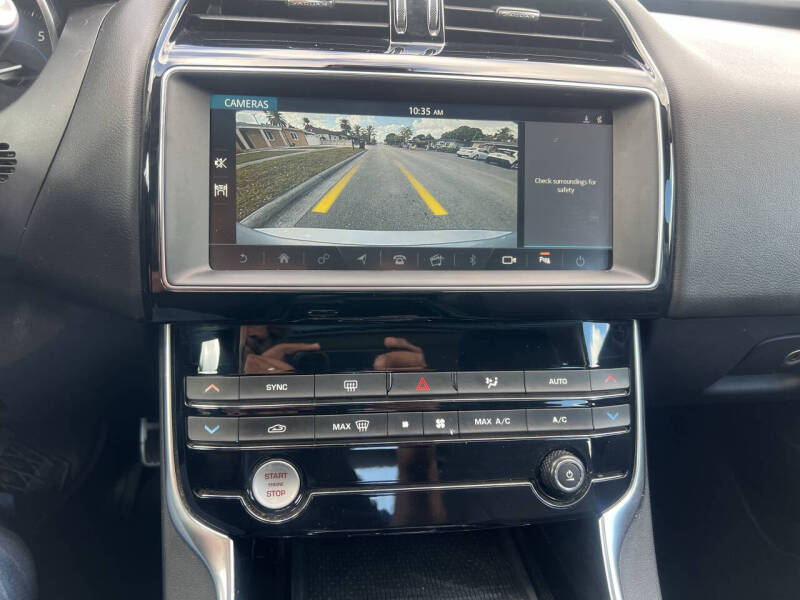 2019 Jaguar XE 25t Premium