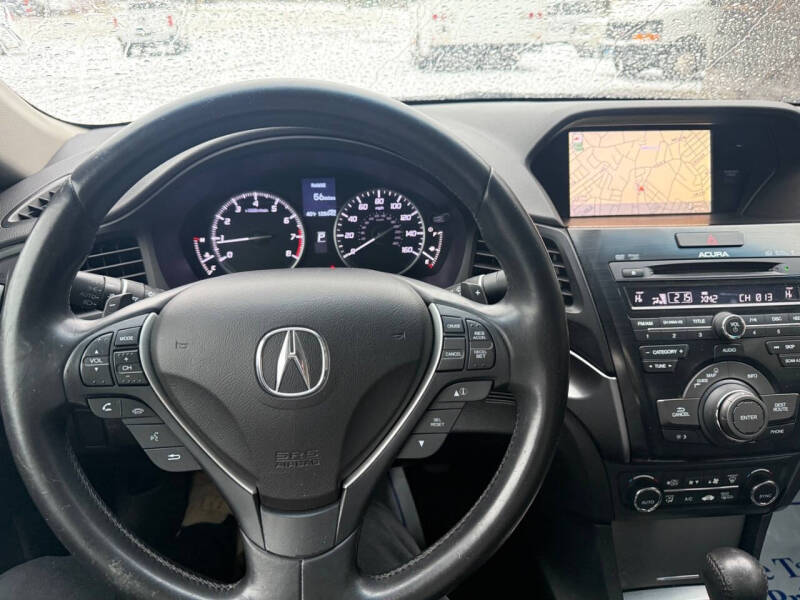 2015 Acura ILX 2.0L w/Tech