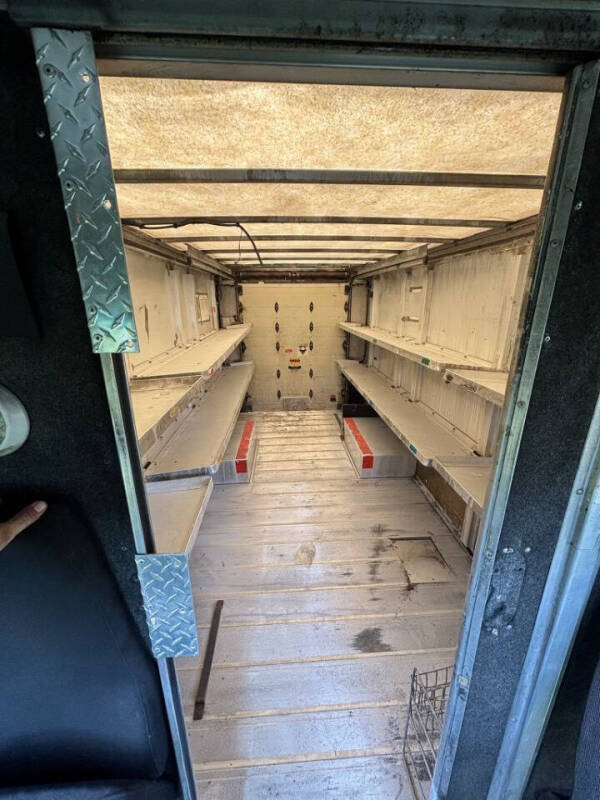 2004 Freightliner MT45 Chassis