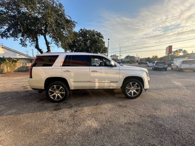 2020 Cadillac Escalade Luxury