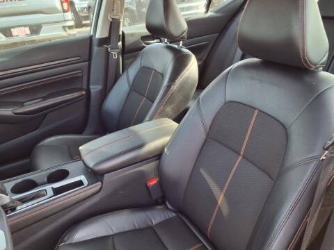 2022 Nissan Altima 2.5 SR