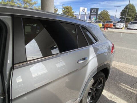 2021 Volkswagen Atlas Cross Sport V6 SE R-Line 4Motion