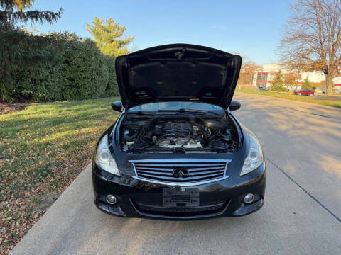 2011 Infiniti G25 Sedan x