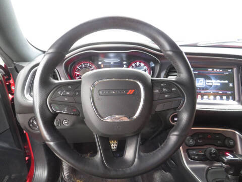 2016 Dodge Challenger SXT Plus