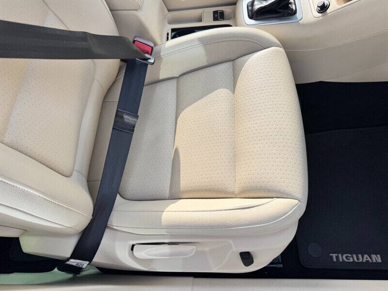 2017 Volkswagen Tiguan 2.0T Wolfsburg Edition 4Motion