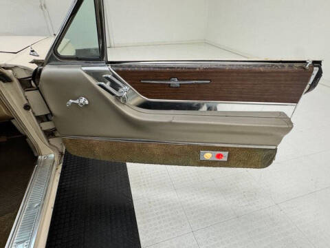 1964 Ford Thunderbird