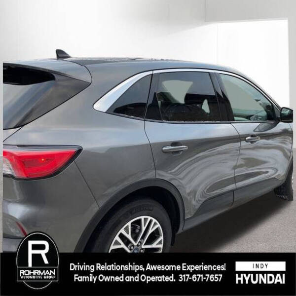 2022 Ford Escape SEL