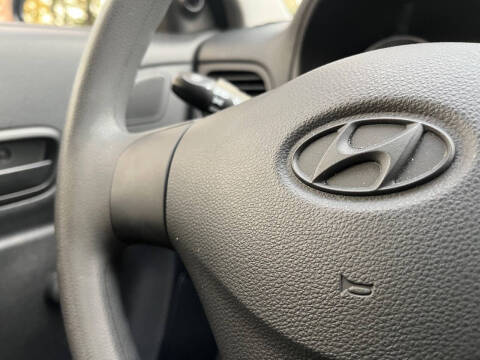 2009 Hyundai Accent GS