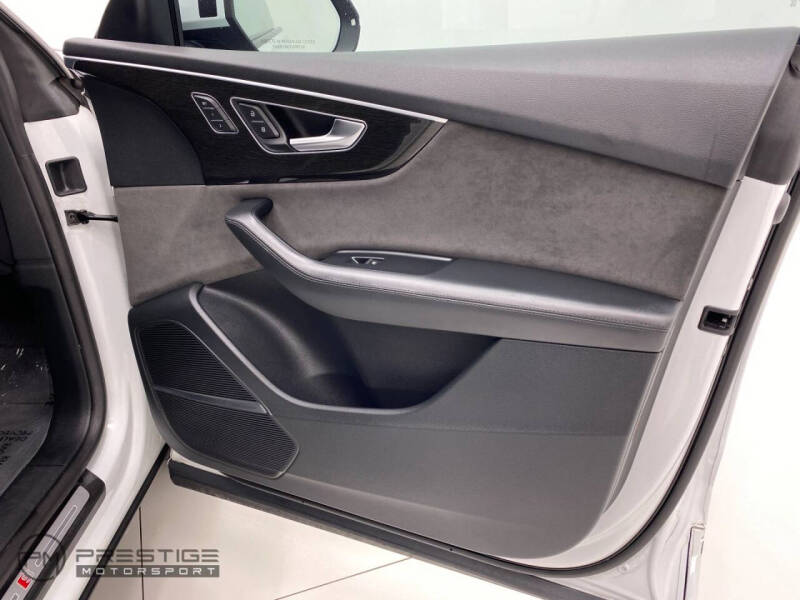 2019 Audi Q8 quattro Prestige 55 TFSI