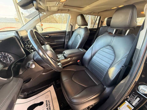 2021 Toyota Highlander XLE