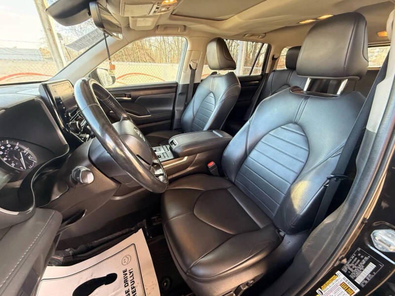 2021 Toyota Highlander XLE