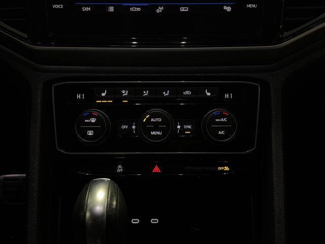 2022 Volkswagen Atlas Cross Sport V6 SEL R-Line 4Motion