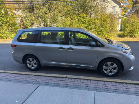 2017 Toyota Sienna L 7-Passenger