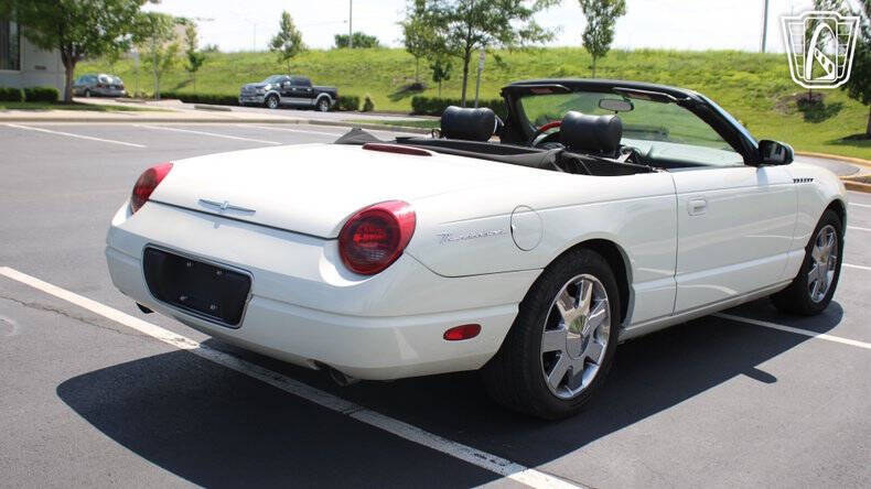 2002 Ford Thunderbird Deluxe