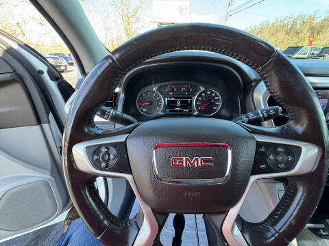 2017 GMC Acadia SLT-1