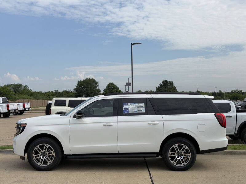 2026 Ford Expedition MAX Active
