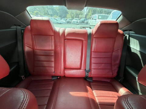 2012 Dodge Challenger R/T Plus