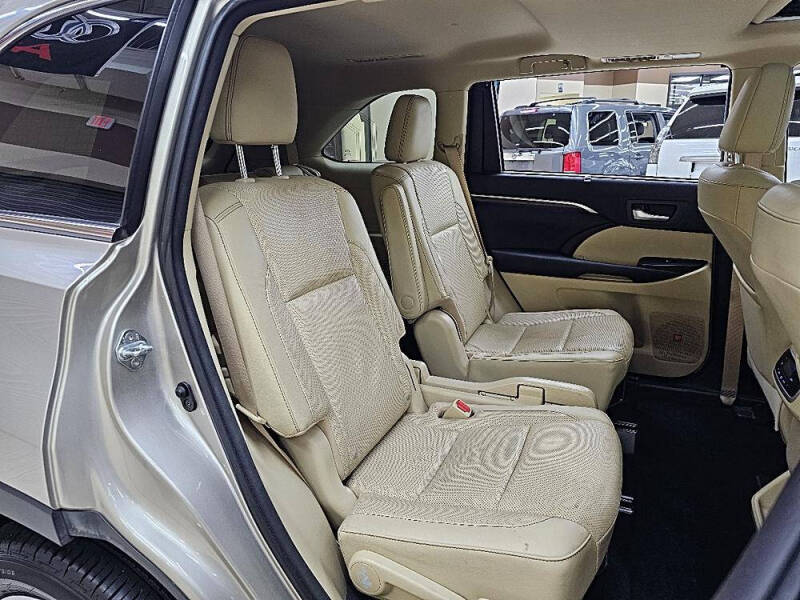 2016 Toyota Highlander