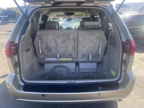 2005 Toyota Sienna XLE Limited 7 Passenger