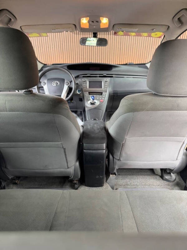 2012 Toyota Prius Two