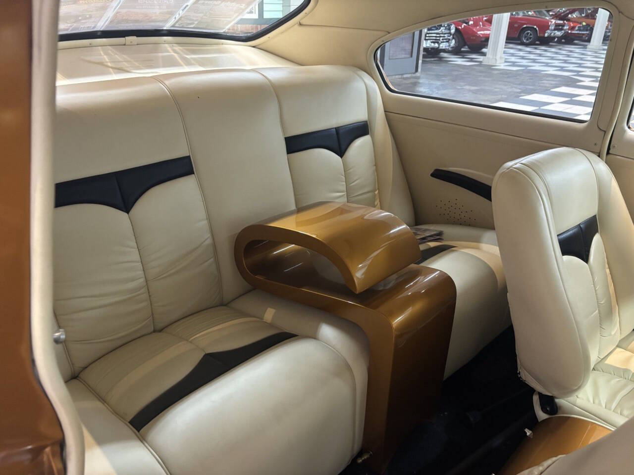 1950 Pontiac Chieftain 24