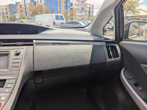 2013 Toyota Prius Plug-in Hybrid