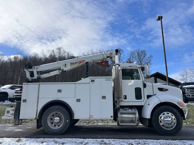 2006 Peterbilt 335 Mechanic's Truck