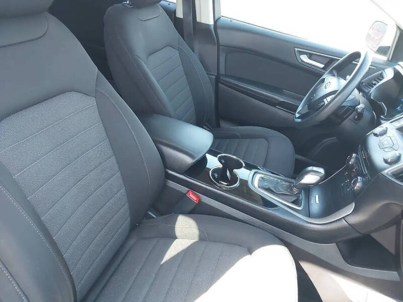 2017 Ford Edge SE
