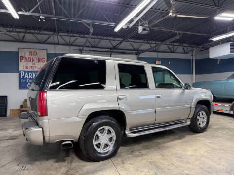 2000 Cadillac Escalade