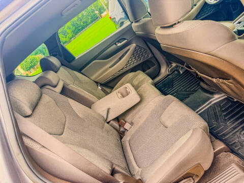 2020 Hyundai Santa Fe SE