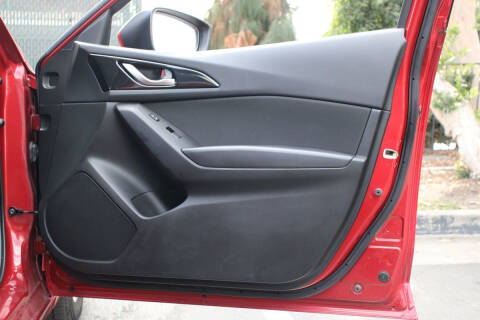 2016 Mazda MAZDA3 i Touring