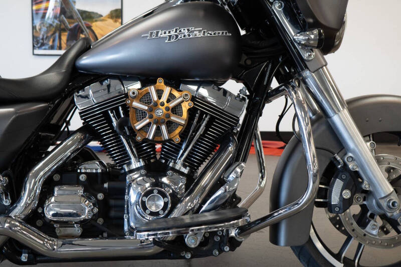 2016 Harley-Davidson Street Glide Special