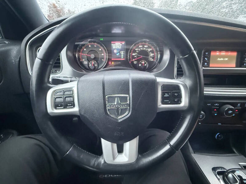 2013 Dodge Charger SE