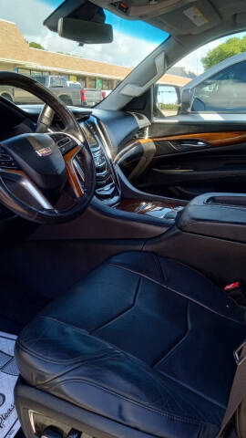 2017 Cadillac Escalade ESV Luxury