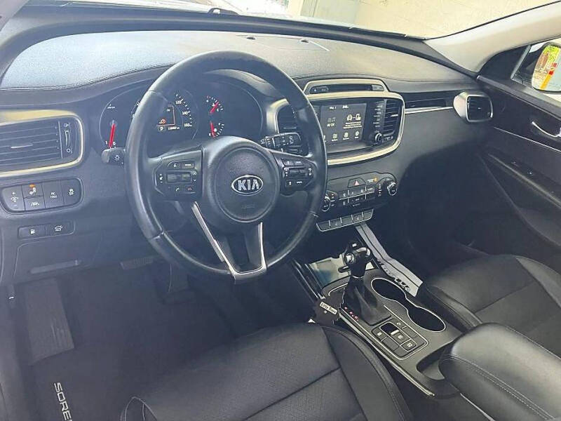 2017 Kia Sorento EX V6