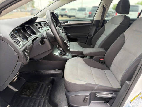 2016 Volkswagen e-Golf SE