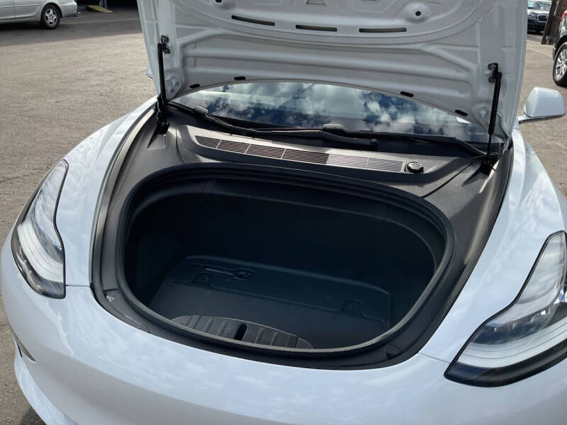 2019 Tesla Model 3 Mid Range