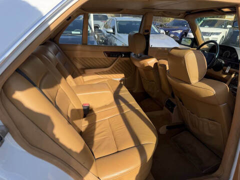 1991 Mercedes-Benz 560-Class 560 SEL