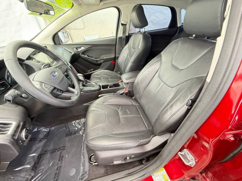 2017 Ford Focus Titanium