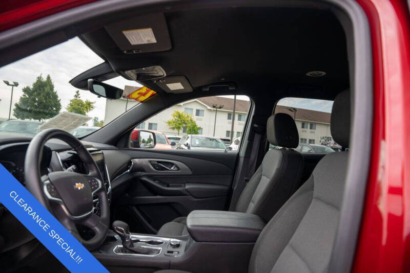 2023 Chevrolet Traverse LT Cloth