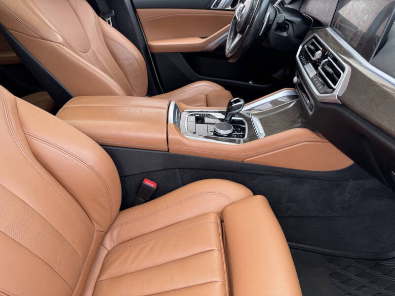 2022 BMW X6 xDrive40i