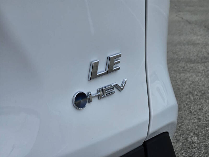 2025 Toyota RAV4 Hybrid LE